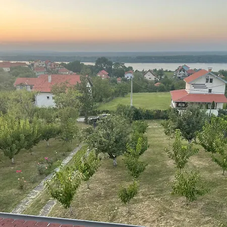 Plavinac Villa *